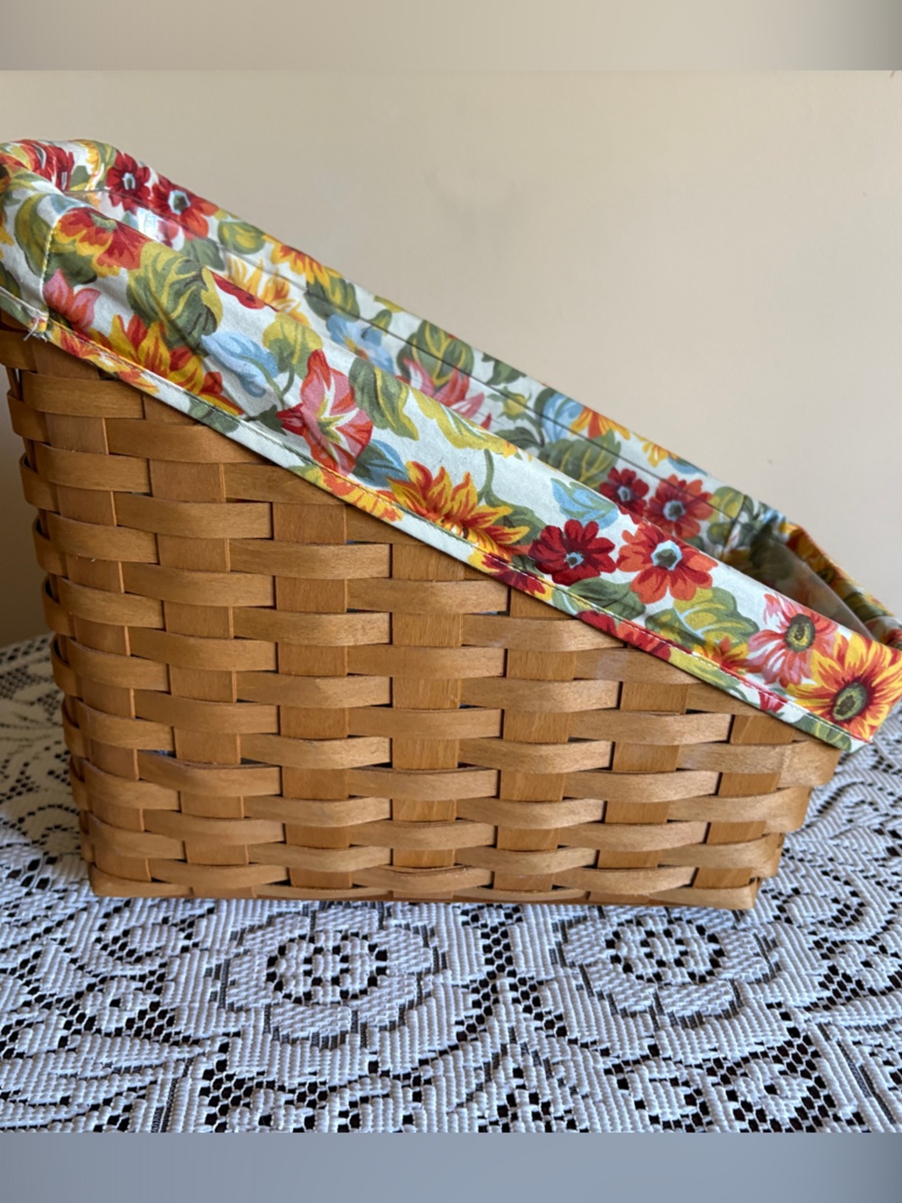 2008 Longaberger Catalog Basket